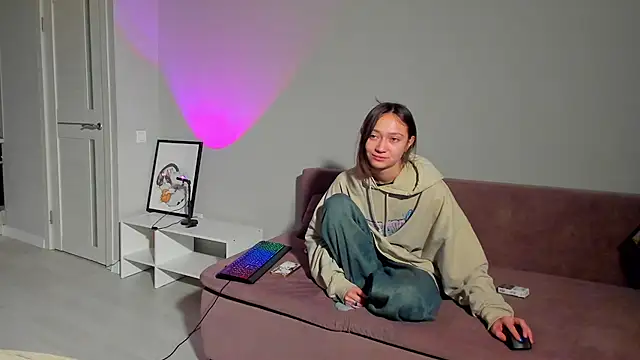 Snapshot of EllaSky_xoxo chatting on 28, 1, 2025 EllaSky xoxo online show from 28, 1, 2025