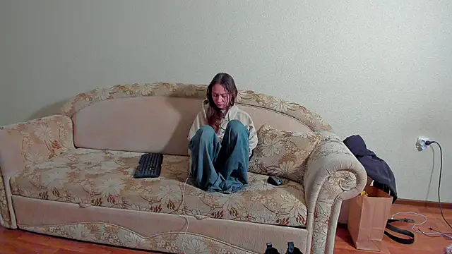Snapshot of EllaSky_xoxo chatting on 20, 3, 2025 EllaSky xoxo online show from 20, 3, 2025