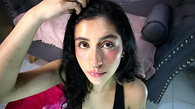 Alyssa jones online show from 25, 5, 2026