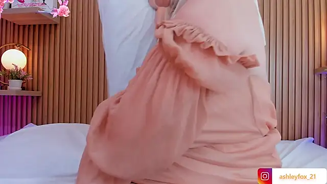 ashleyfox 01 online show from 24, 2, 2025