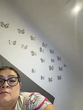 AntonellaAlondra4 online show from 7, 5, 2026