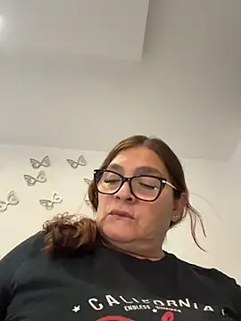 Snapshot of AntonellaAlondra4 chatting on 15, 7, 2026 AntonellaAlondra4 online show from 15, 7, 2026