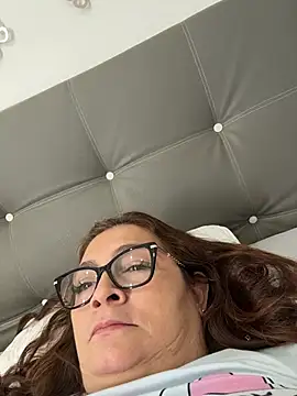 Snapshot of AntonellaAlondra4 chatting on 17, 7, 2026 AntonellaAlondra4 online show from 17, 7, 2026