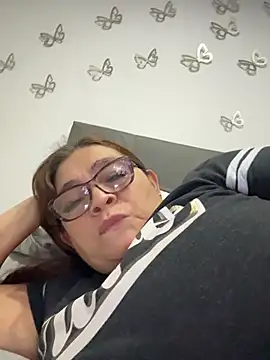 AntonellaAlondra4 online show from 25, 3, 2026