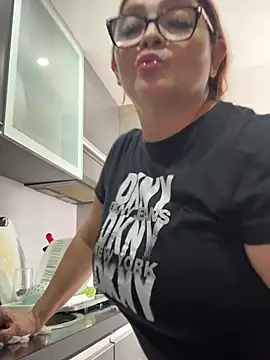 AntonellaAlondra4 online show from 26, 5, 2026