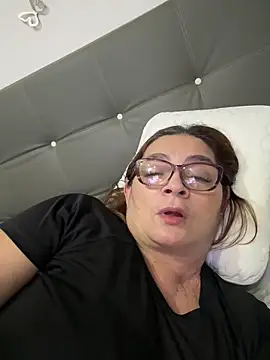 AntonellaAlondra4 online show from 18, 2, 2026