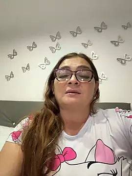 AntonellaAlondra4 online show from 1, 3, 2026