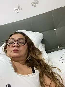 AntonellaAlondra4 online show from 2, 3, 2025