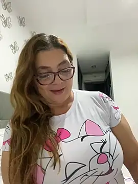 AntonellaAlondra4 online show from 25, 2, 2025