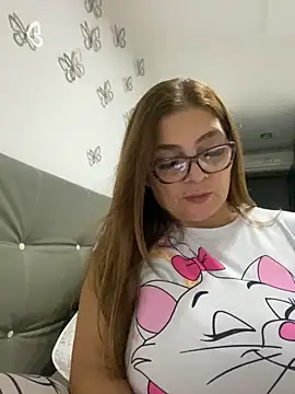 AntonellaAlondra4 online show from 15, 3, 2025