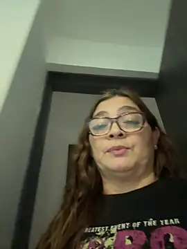 AntonellaAlondra4 online show from 4, 2, 2026