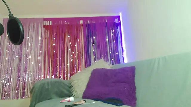 Snapshot of princesskitty111 chatting on 3, 2, 2025 princesskitty111 online show from 3, 2, 2025