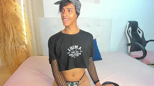 APRILL FOXX online show from 11, 4, 2026