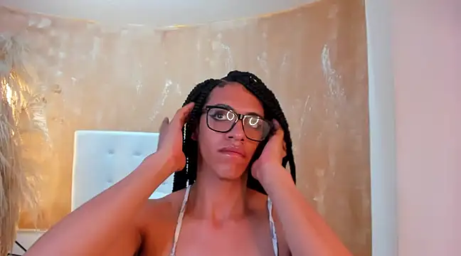 APRILL FOXX online show from 6, 3, 2025