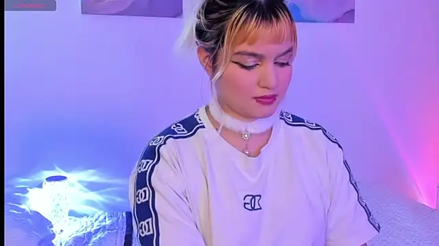Pretty  zoe online show from 19, 3, 2025