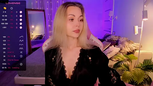 AdeleRoberts online show from 6, 5, 2026