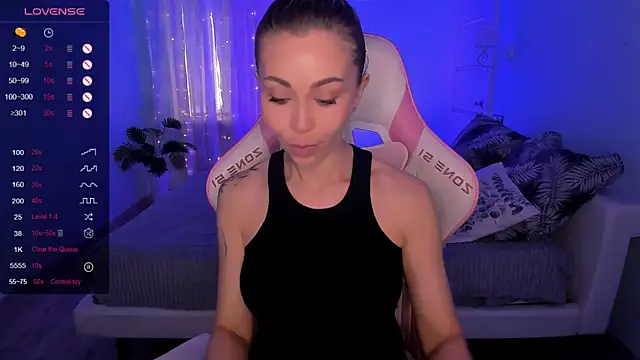 AdeleRoberts online show from 2, 4, 2026