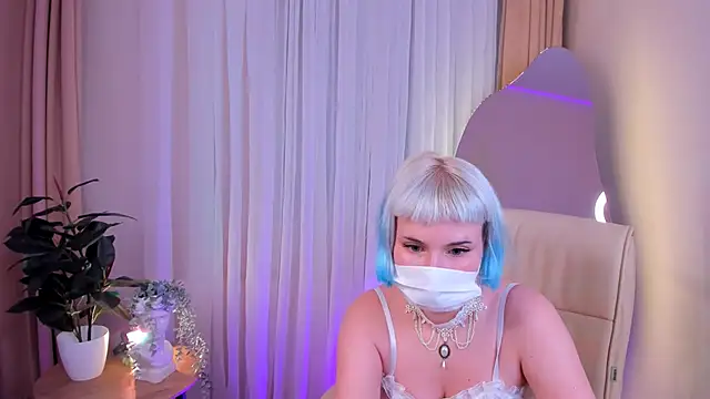 Pieris Lisa online show from 8, 1, 2025