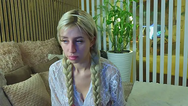 -Violetttttka online show from 9, 9, 2025