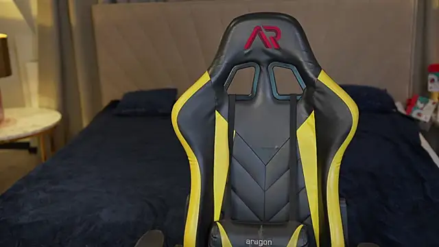 Tess LovelyWest online show from 18, 1, 2025