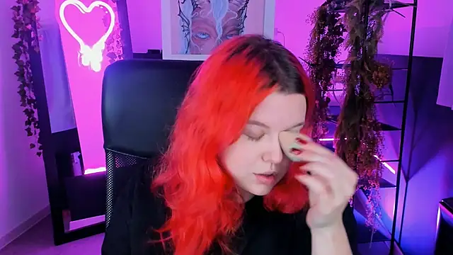 NielletaBlossom online show from 7, 2, 2025