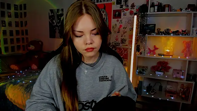 AkiraKatsu online show from 18, 4, 2026