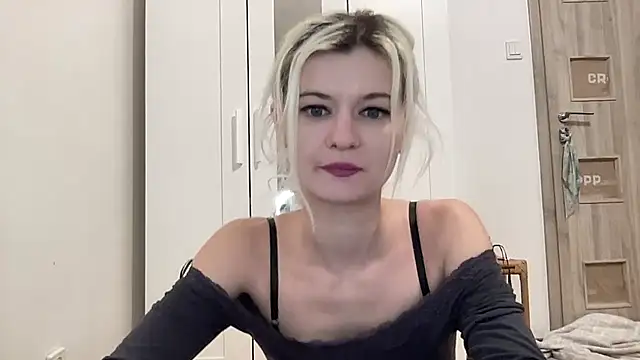 Onika Love online show from 3, 3, 2026