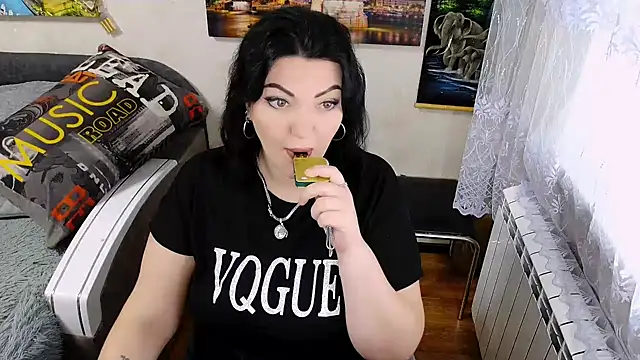 Lady Boom Wild  online show from 29, 11, 2025