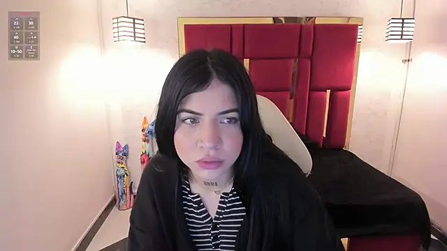 Snapshot of Violet_m chatting on 3, 10, 2025 Violet m online show from 3, 10, 2025