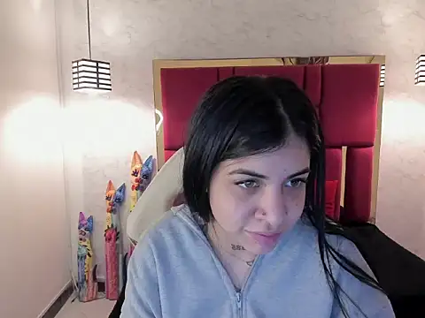 Snapshot of Violet_m chatting on 14, 9, 2025 Violet m online show from 14, 9, 2025
