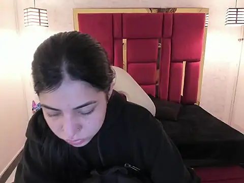 Snapshot of Violet_m chatting on 20, 9, 2025 Violet m online show from 20, 9, 2025