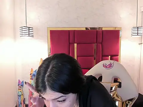 Snapshot of Violet_m chatting on 2, 10, 2025 Violet m online show from 2, 10, 2025