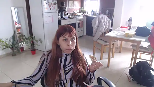 Snapshot of bunnylolaa4 chatting on 24, 5, 2026 bunnylolaa4 online show from 24, 5, 2026