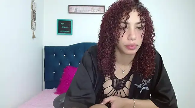Perla web09 online show from 7, 12, 2024
