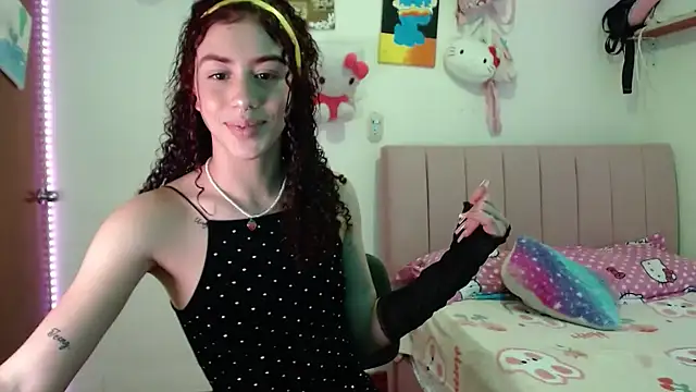 Perla web09 online show from 10, 10, 2025