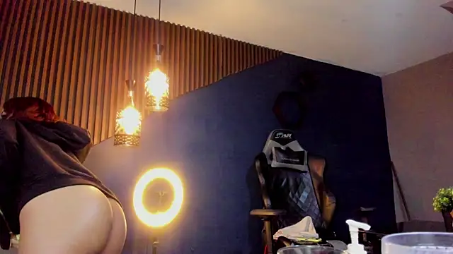 Snapshot of MelodyCollins chatting on 3, 3, 2025 MelodyCollins online show from 3, 3, 2025