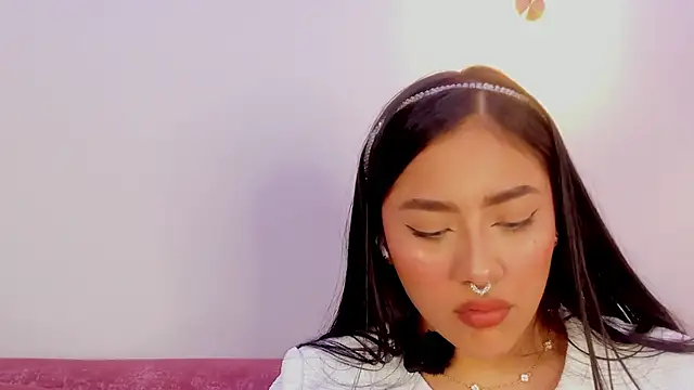 nicolle pierce online show from 12, 1, 2026