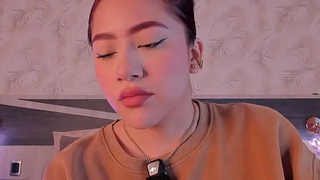 nicolle pierce online show from 28, 2, 2026