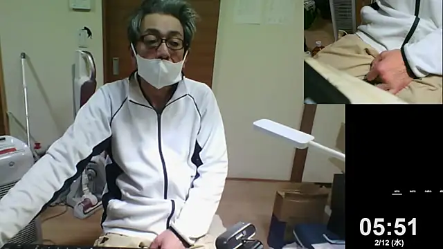 Snapshot of mama010-chan chatting on 11, 2, 2025 mama010-chan online show from 11, 2, 2025
