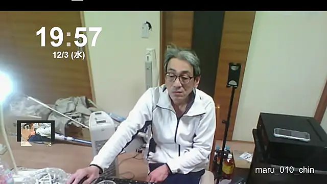 mama010-chan online show from 3, 12, 2025