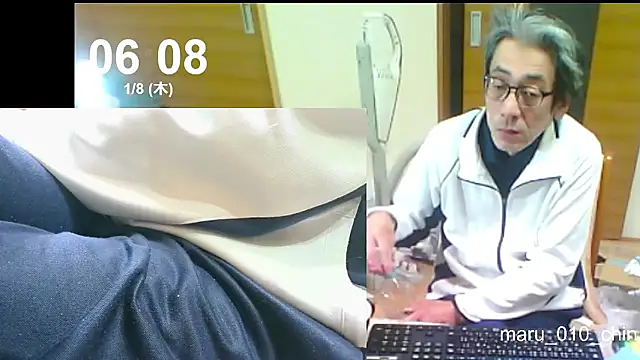 mama010-chan online show from 7, 1, 2026