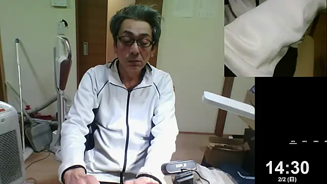 Snapshot of mama010-chan chatting on 2, 2, 2025 mama010-chan online show from 2, 2, 2025