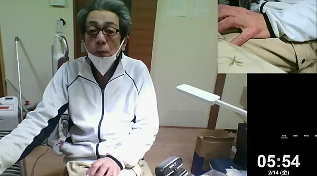 Snapshot of mama010-chan chatting on 13, 2, 2025 mama010-chan online show from 13, 2, 2025