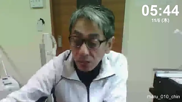 mama010-chan online show from 5, 11, 2025