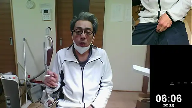 Snapshot of mama010-chan chatting on 1, 2, 2025 mama010-chan online show from 1, 2, 2025