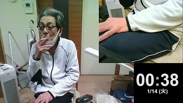 Snapshot of mama010-chan chatting on 15, 1, 2025 mama010-chan online show from 15, 1, 2025