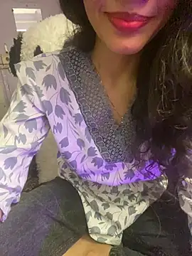 Divyaa69 online show from 18, 1, 2026