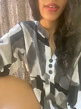 Snapshot of Divyaa69 chatting on 2, 10, 2025 Divyaa69 online show from 2, 10, 2025