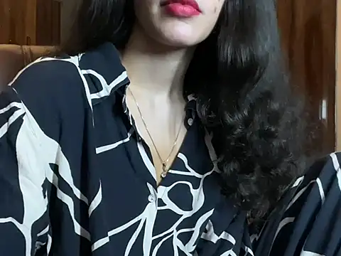 Snapshot of Divyaa69 chatting on 28, 6, 2026 Divyaa69 online show from 28, 6, 2026