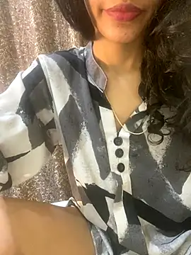 Snapshot of Divyaa69 chatting on 3, 10, 2025 Divyaa69 online show from 3, 10, 2025